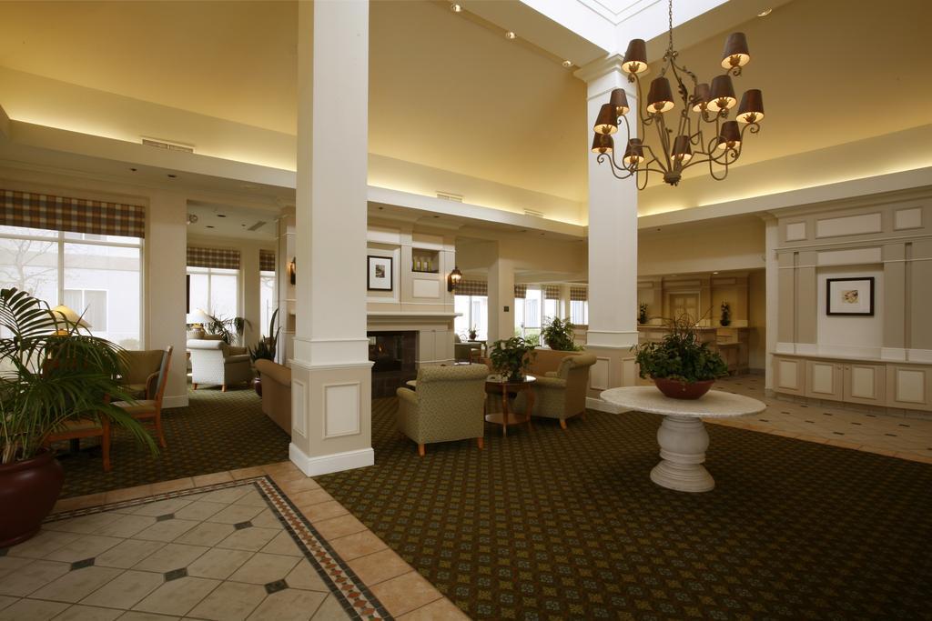 Hilton Garden Inn Roseville Exterior photo