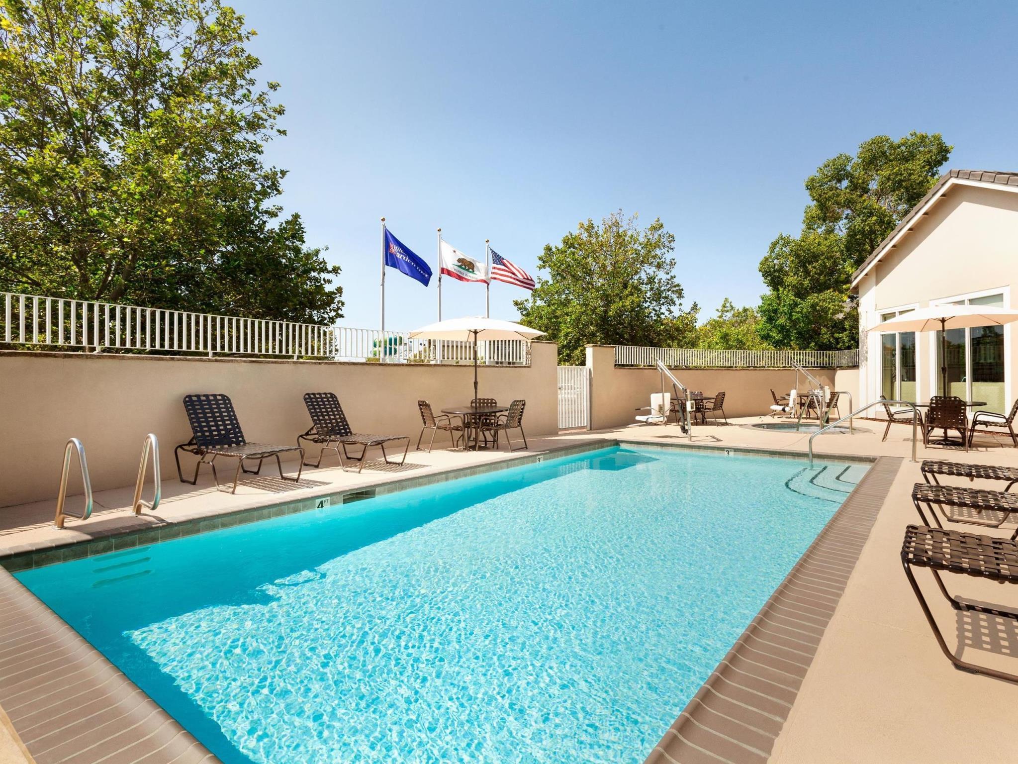 Hilton Garden Inn Roseville Exterior photo