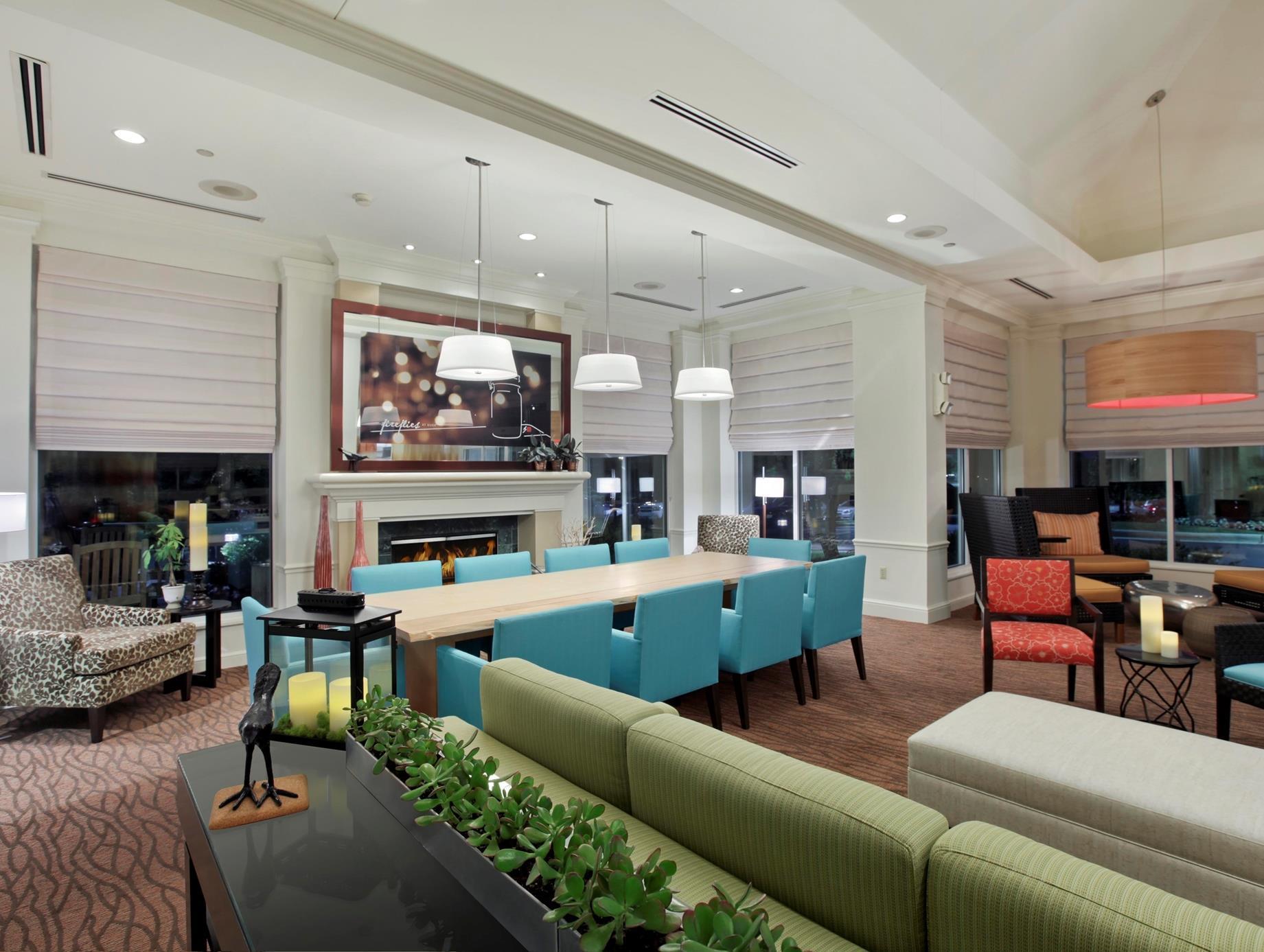 Hilton Garden Inn Roseville Exterior photo