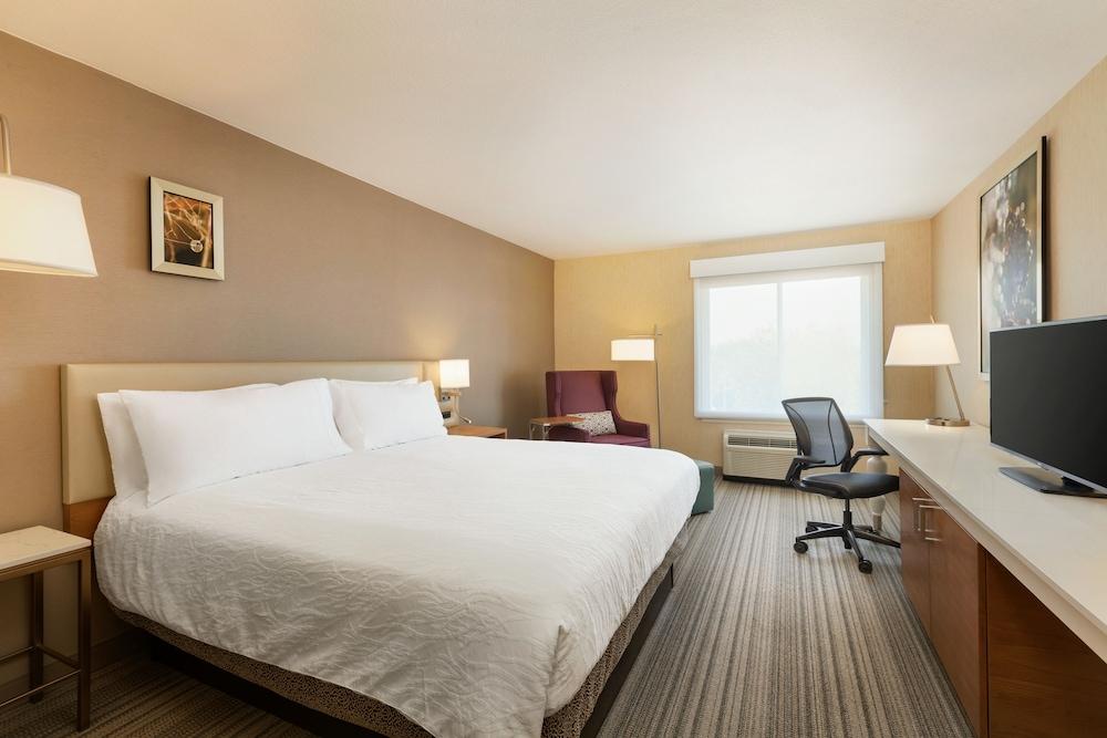 Hilton Garden Inn Roseville Exterior photo