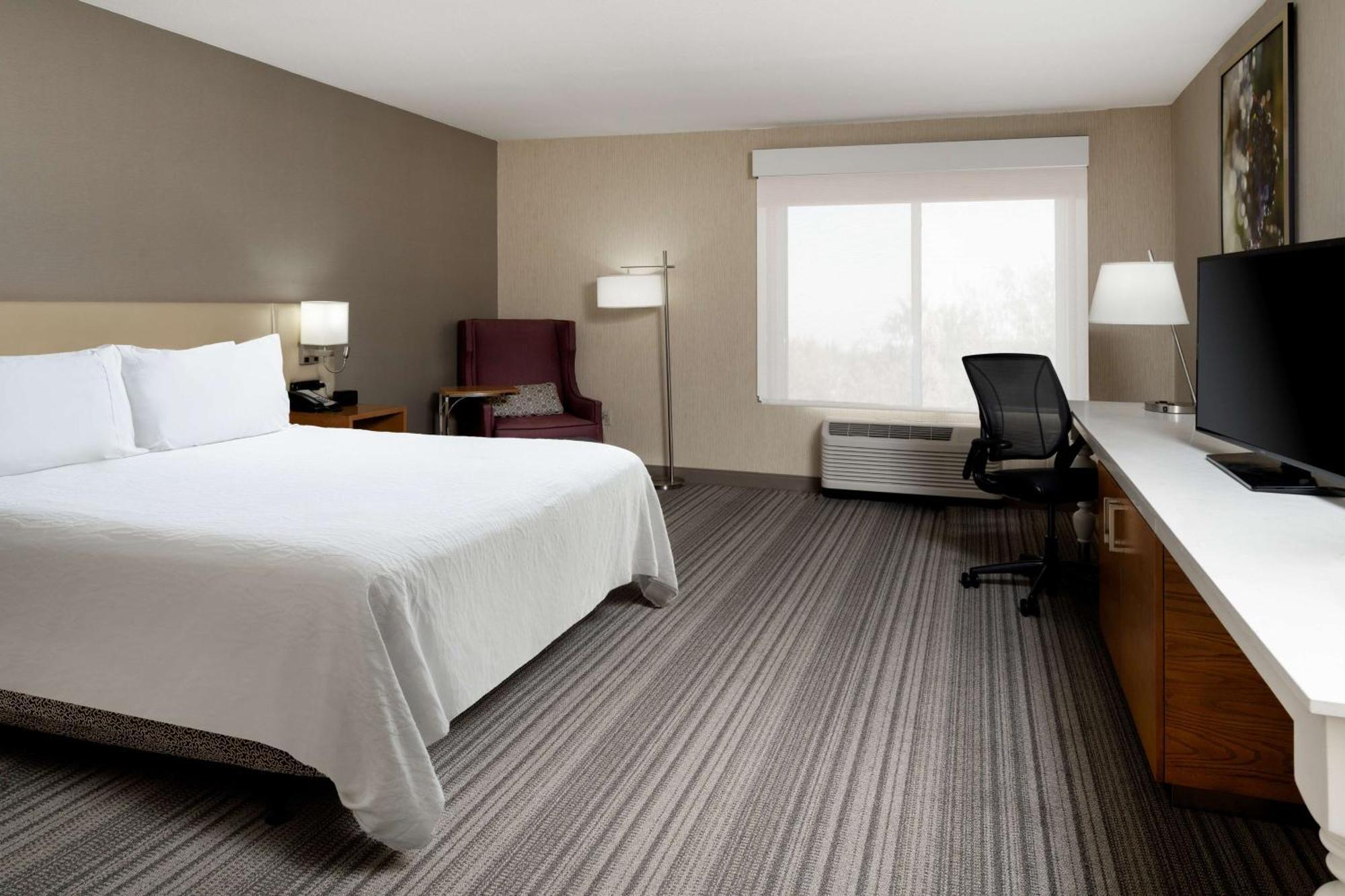 Hilton Garden Inn Roseville Exterior photo