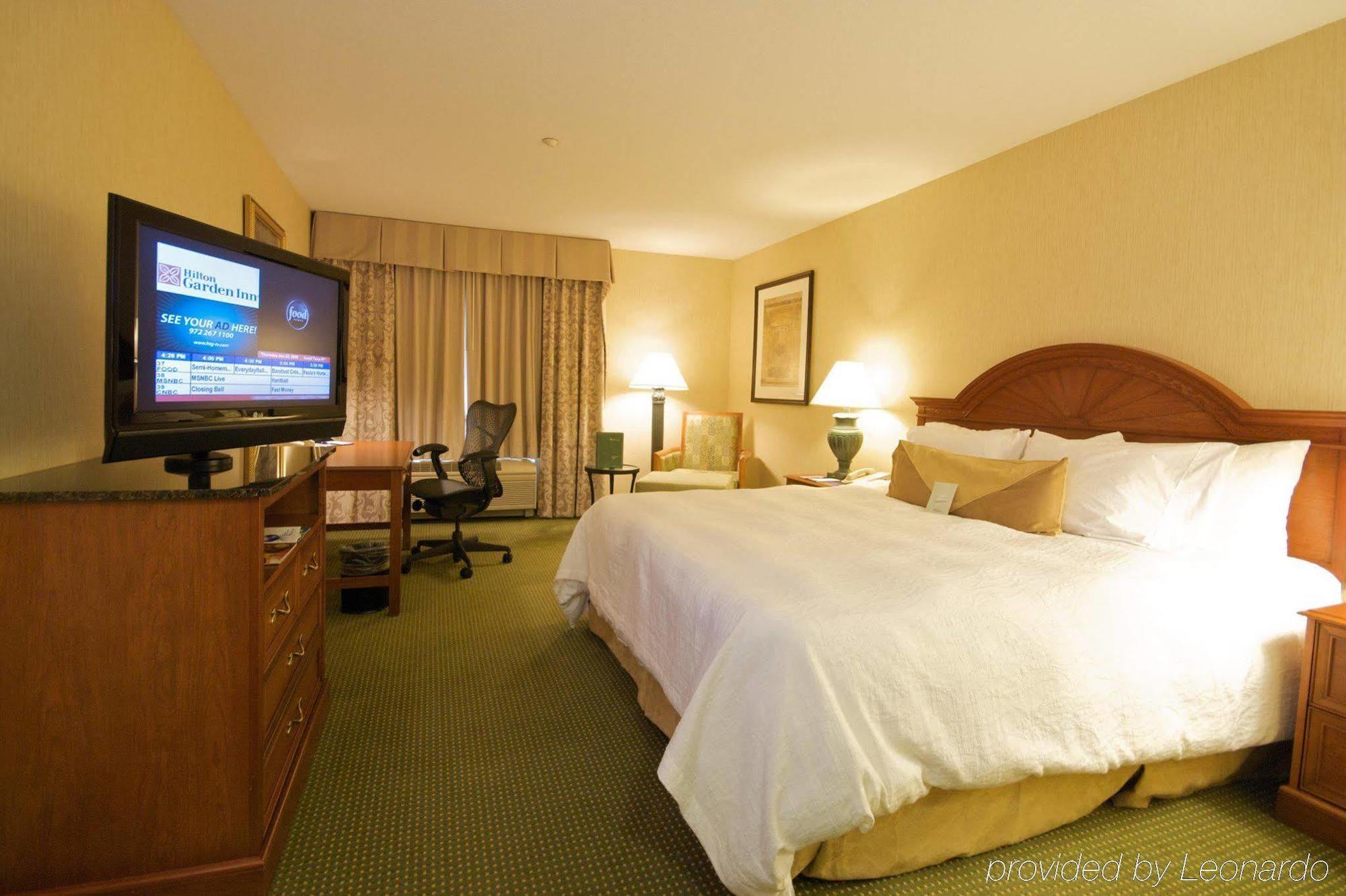 Hilton Garden Inn Roseville Room photo